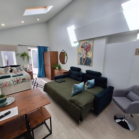 New, Stylish Studio Flat With Private Patio And Free On-Street Parking Check Out At 11Am Bournemouth Exteriér fotografie