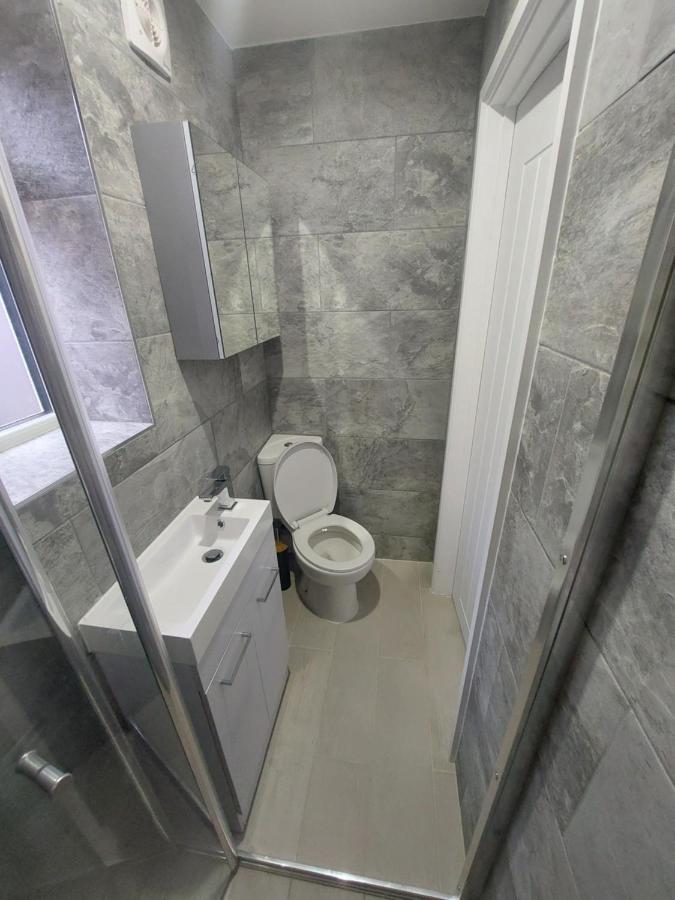 New, Stylish Studio Flat With Private Patio And Free On-Street Parking Check Out At 11Am Bournemouth Exteriér fotografie