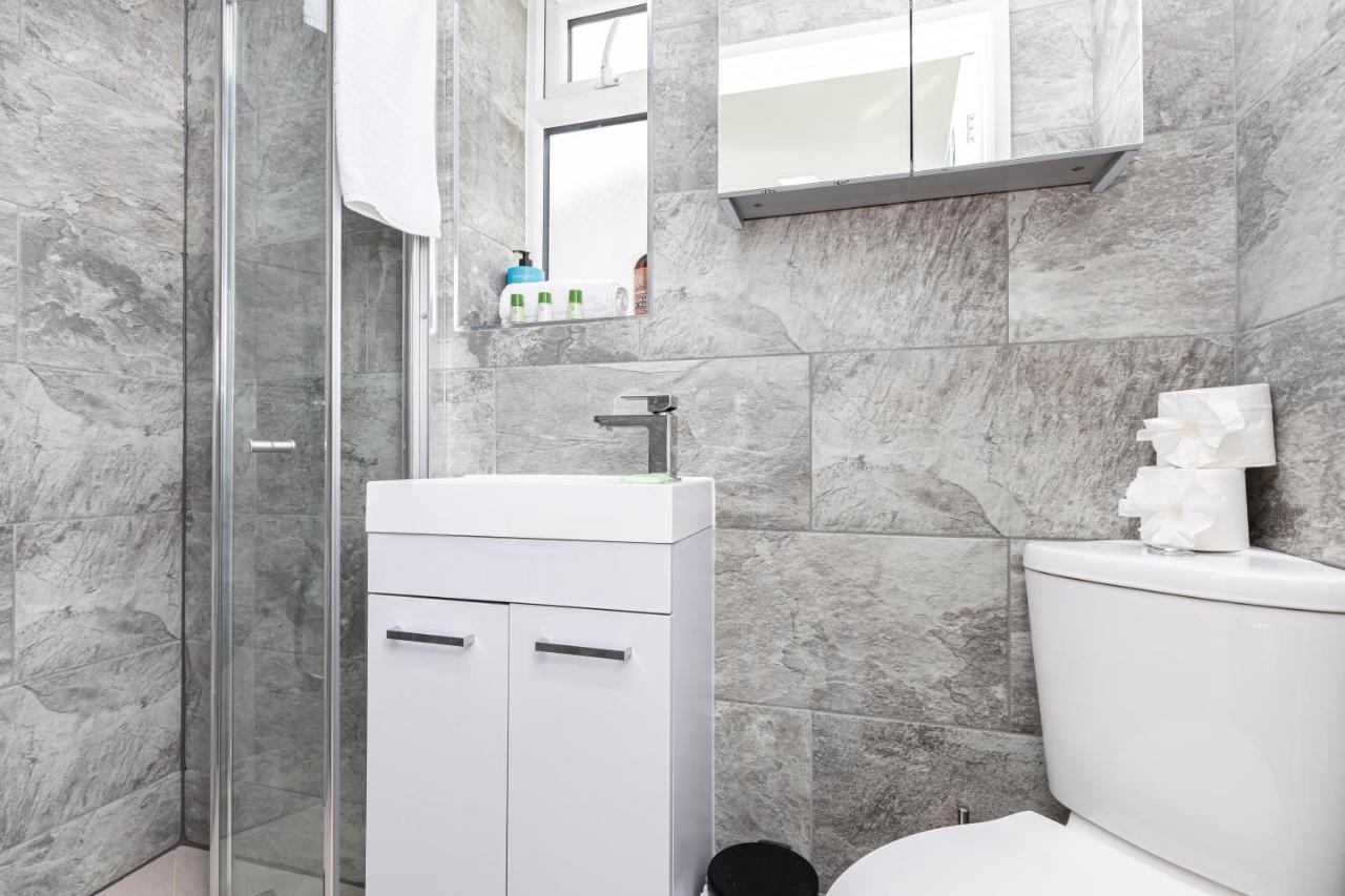 New, Stylish Studio Flat With Private Patio And Free On-Street Parking Check Out At 11Am Bournemouth Exteriér fotografie