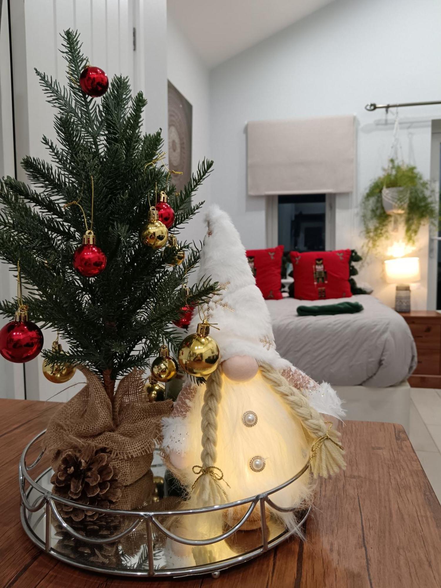 New, Stylish Studio Flat With Private Patio And Free On-Street Parking Check Out At 11Am Bournemouth Exteriér fotografie
